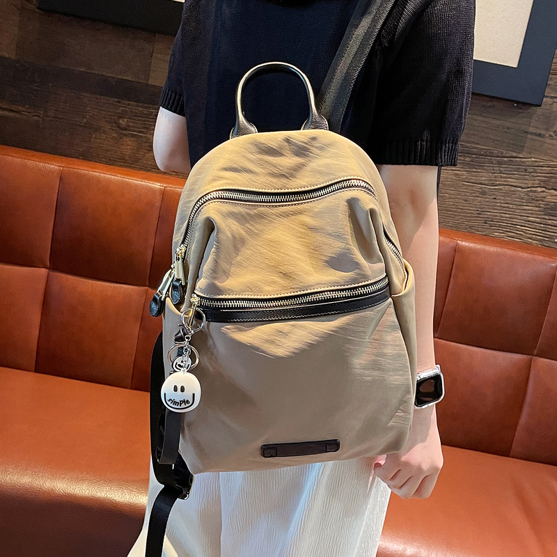 Fashionable Large-Capacity Backpack for Women 2026 Spring New Lightweight Waterproof Backpack High-Looking Travel Bag for Women