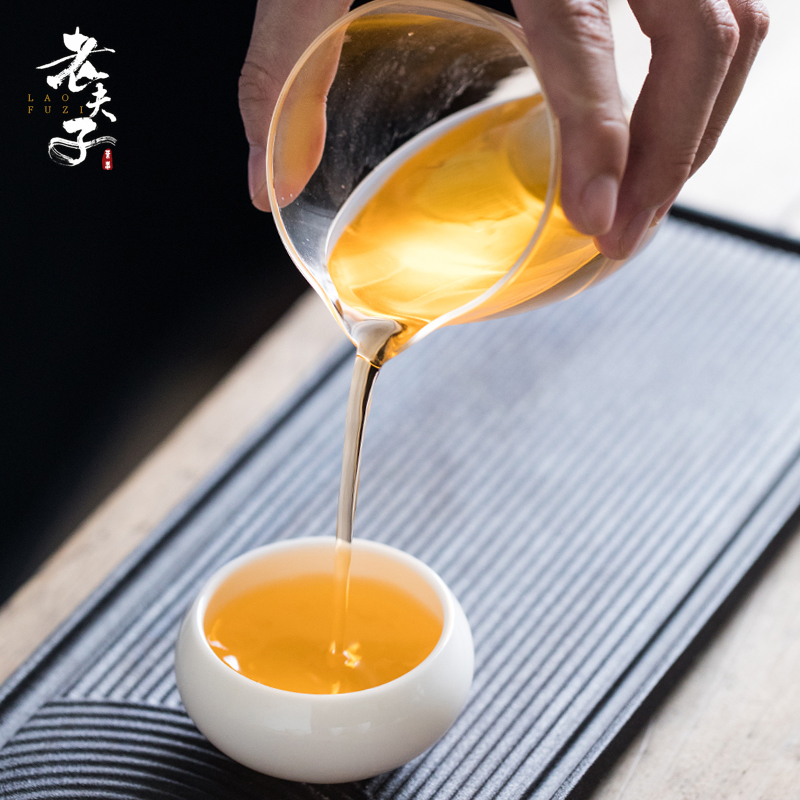 Dehua white porcelain teacup household suet jade sample tea cup ceramic masters cup kung fu tea tea set small, single cup of tea