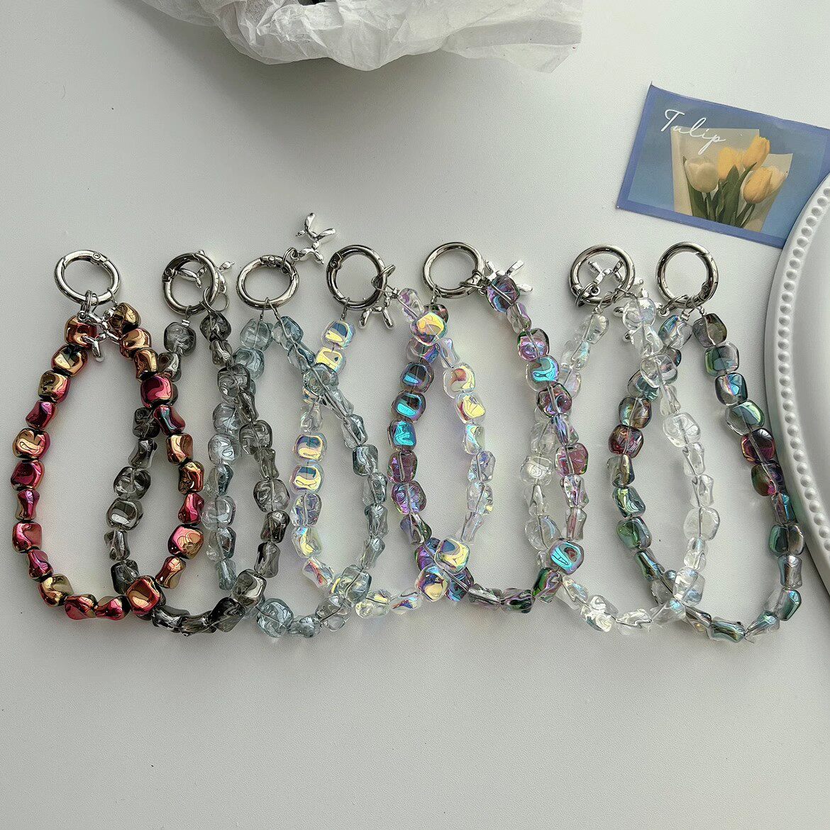 High-End Stone Crystal Phone Case with Short Chain, Versatile Wrist Accessory, Short Chain Clip Keychain, Portable for Women