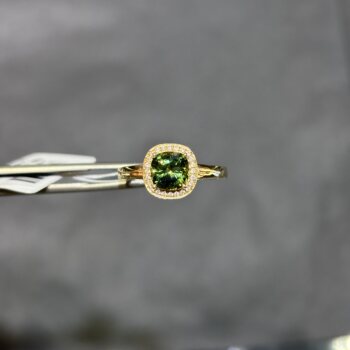 Jewelry secrets 18k gold green sapphire ring