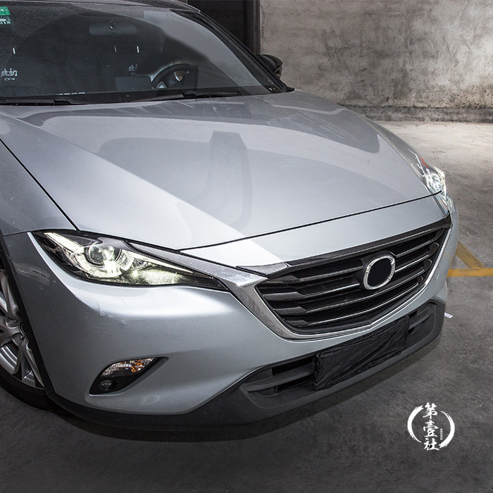 Декоративная накладка решетки радиатора из углеродного волокна для Mazda CX-4 (2016-2019)