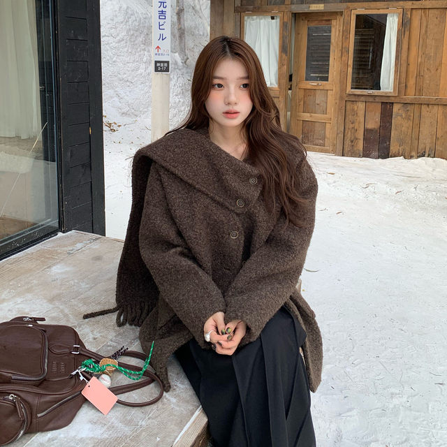 橘子树在哪儿韩系带围巾毛呢大衣女秋季氛围感温柔风宽松显瘦外套