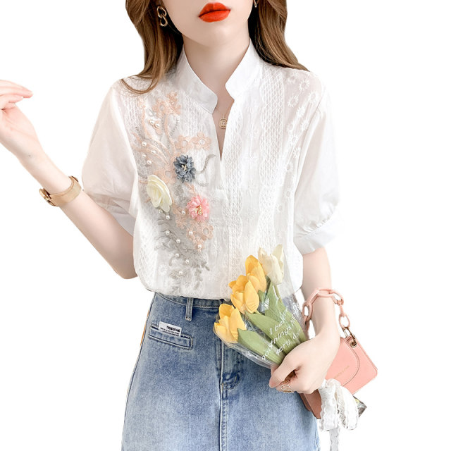 Lace shirt ladies fashion retro embroidery top 2023 summer new Korean style casual shirt design sense niche