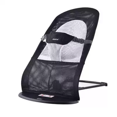 Look at the child artifact coax the baby artifact baby rocking chair Net red bed sound the same kind of coax the baby lazy cradle lying soothing chair