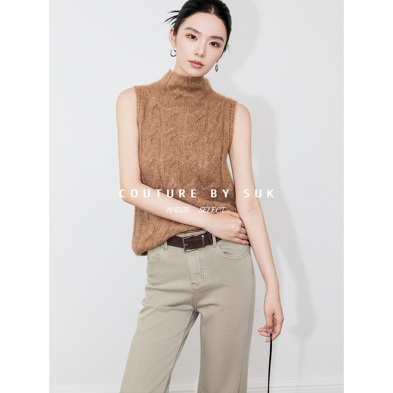 Suk High-Neck Knitwear! Cashmere and Sheep Wool Cable Knit Turtleneck Sleeveless Vest Knit Top for Women Suk High-Neck Knitwear! Cashmere and Sheep Wool Cable Knit Turtleneck Sleeveless Vest Knit Top for Women