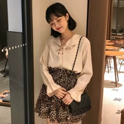 Mùa thu 2018 mới màu rắn phiên bản Hàn Quốc của chiếc áo chic là khí chất mỏng manh nơ dài tay nữ lạ mắt