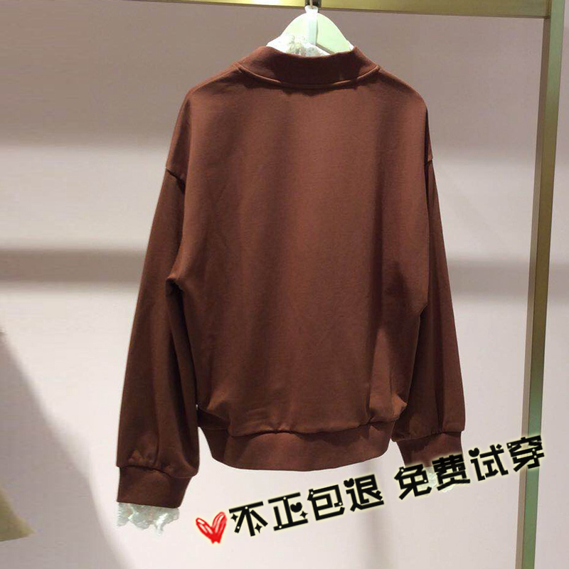Ai Yinou Lilier 2018 mùa thu mới ren áo len khâu áo thun nữ AY2GN4021390 áo phông đen nữ