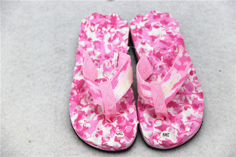 Summer new European and American trendy beach massage lovers female herringbone clips toe dragging anti-slip high-bomb soft underfloor sandals shoes