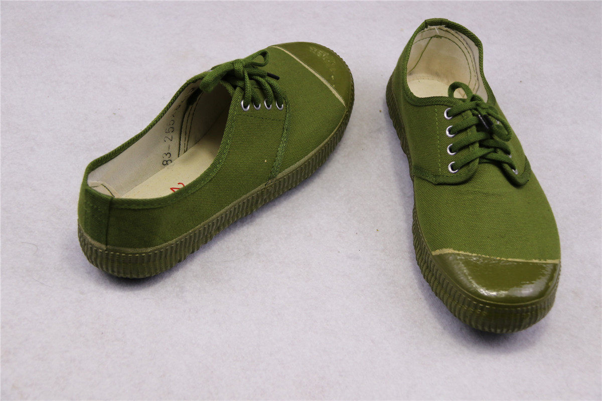Bags Broken Bottom Liberation Shoes Military Green Student Military Training Men's and Women's Labor Protection Anti-slip Canvas Rubber Bottom Large Size Yellow Rubber Shoes Shoes