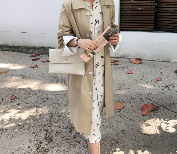 Mùa thu 2018 khí chất mới lạ nhấn màu búp bê đơn ngực áo cổ áo kaki nữ áo gió nữ dài áo parka nữ