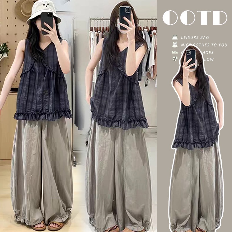 High-End Maternity Wear Summer Suit, French V-Neck Sleeveless Vest Top + Pants, Stylish Pregnancy Outfit Set High-End Maternity Wear Summer Suit, French V-Neck Sleeveless Vest Top + Pants, Stylish Pregnancy Outfit Set
