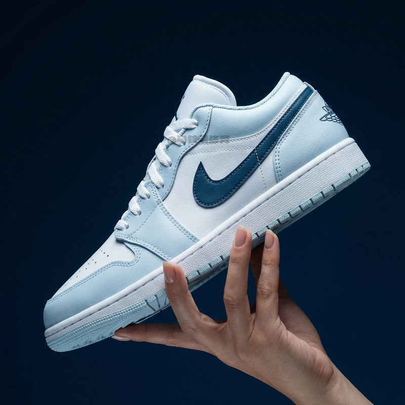 Nike Air Jordan 1 Aj1 Nike Light Blue and White Sports Casual Low-Top Sneakers for Men 553558-400
