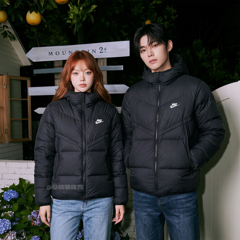 Nike Autumn and Winter Warm Windproof and Waterproof Casual Hooded down Jacket for Men and Women New Model Dv1132-010 Nike Autumn and Winter Warm Windproof and Waterproof Casual Hooded down Jacket for Men and Women New Model Dv1132-010