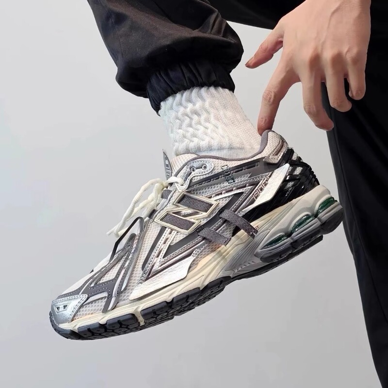 New Balance Nb1906R Unisex Couple's Patchwork Retro Casual Deconstructed Dad Shoes M1906Ad