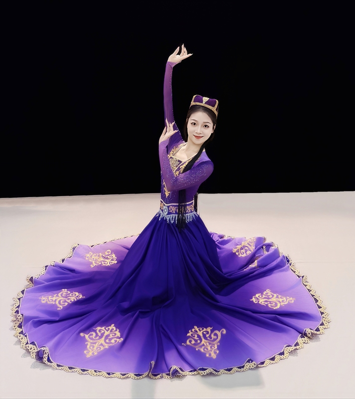 Artistic Performance Costumes for the Uyghur People, Elaborate Xinjiang Uyghur Dance Costumes, Ethnic Minority Dance Repertoire Costumes Artistic Performance Costumes for the Uyghur People, Elaborate Xinjiang Uyghur Dance Costumes, Ethnic Minority Dance Repertoire Costumes