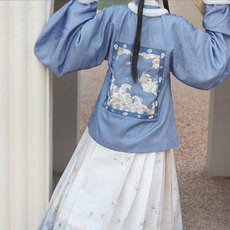 китайский костюм 十三余小豆蔻儿[海獭与镜]方领补服中衣马面裙明制汉服女披肩秋冬
