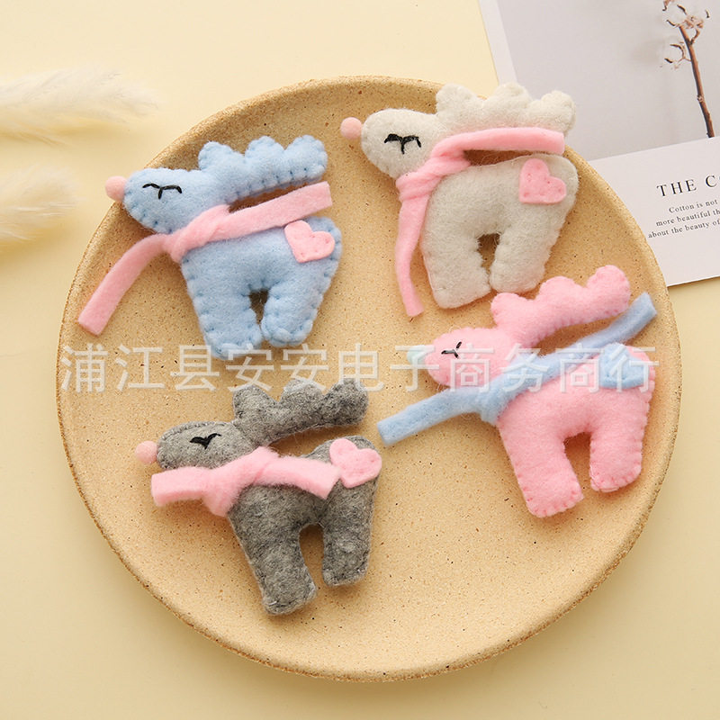 Christmas decorations hand-stitched love cute deer pendant wool felt finished accessories Christmas tree garland decoration materials - Taobao