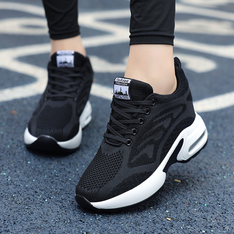 Inner Height Increasing Women's Shoes Large Size 41 to 43 Spring & Fall New Women's Thick Soles Increased Feet Wide Fat Size 42 Casual Sports Shoes