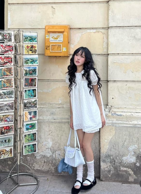 [Authentic Vietnamese Areum] Blogger's Same Style White Moonlight Daisy Doll Dress with Flower Bud Shorts Set