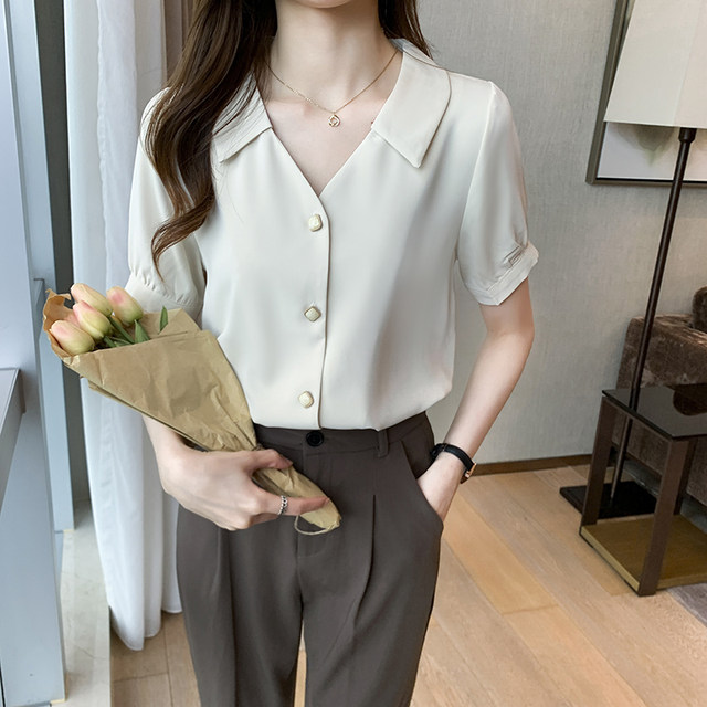 Shirt top women's 2022 summer dress new short-sleeved V-neck chiffon shirt design sense niche temperament professional shirt