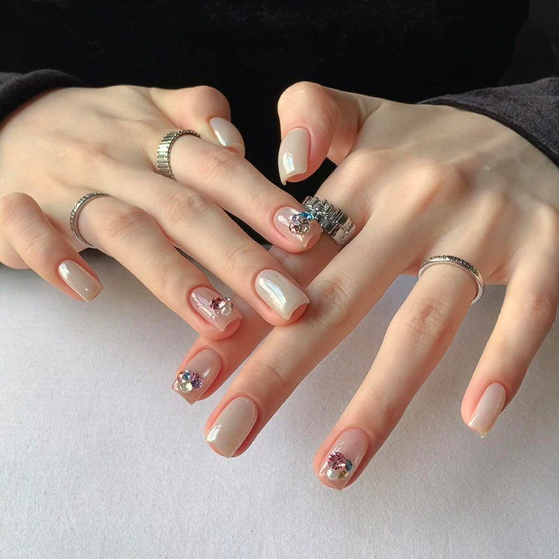 Handmade Hailey Milky White Wearable Nail Tips with Rhinestones, Short Style, Summer 2026 New Model, High-End and Super Beautiful Nail Pieces Handmade Hailey Milky White Wearable Nail Tips with Rhinestones, Short Style, Summer 2026 New Model, High-End and Super Beautiful Nail Pieces