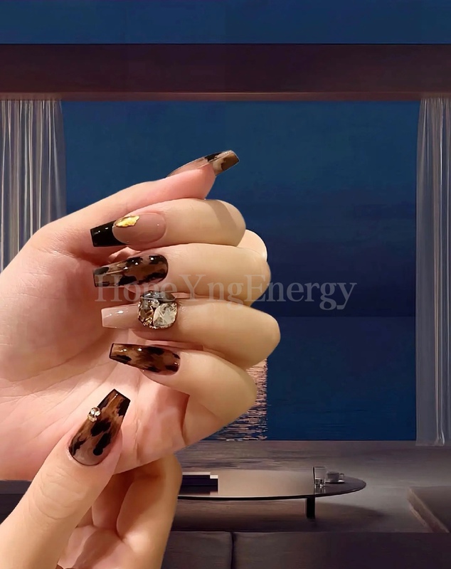 Hopeyngenergy Handmade Wearable Nails Amber Leopard Print Elegant Whitening Nail Stickers