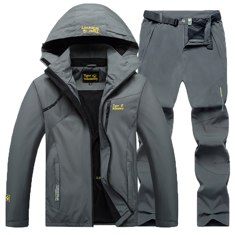 Outdoor men's stormtrooper pants set women's spring and autumn thin jacket couple sports waterproof breathable fishing hiking suit