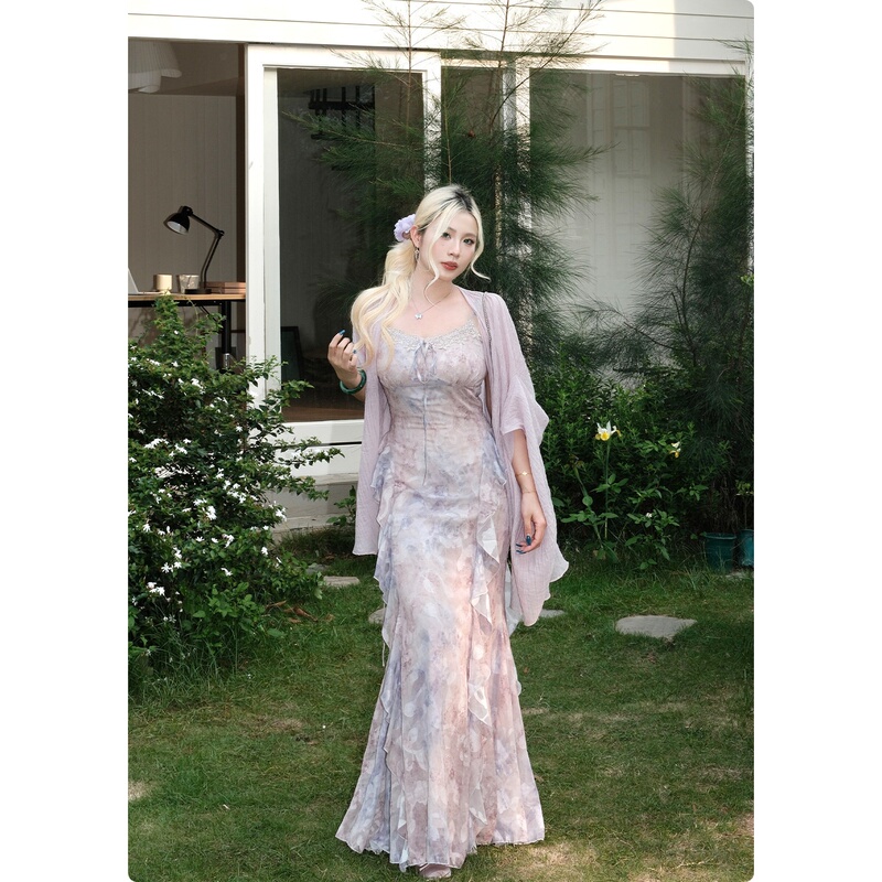 [Mermaid] Embroidered Floral Ruffled Strap Dress with a Cool and Elegant Fishtail Long Skirt