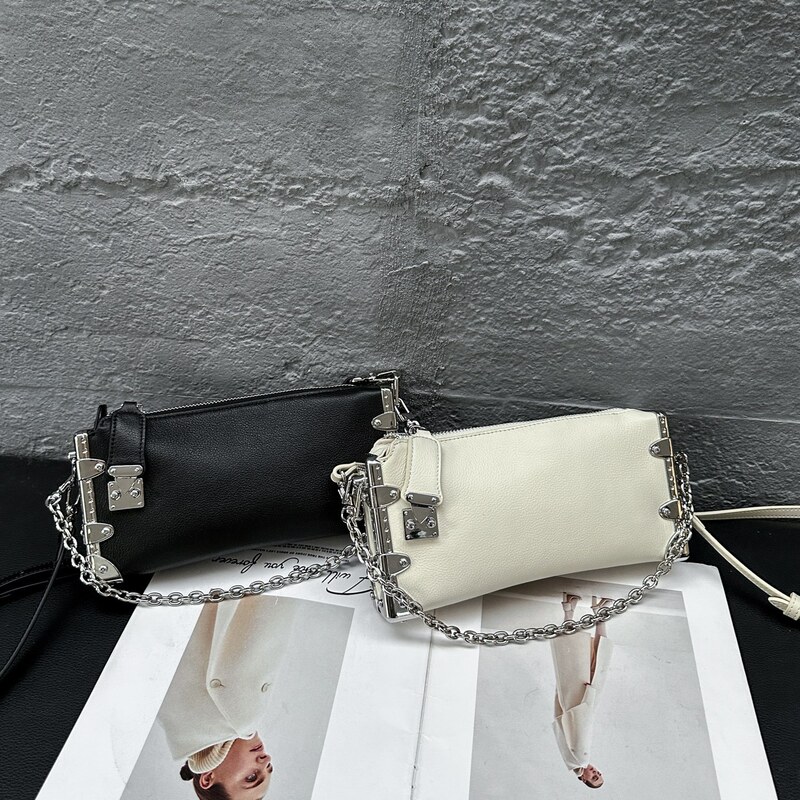 2025 New Product First-Layer Cowhide Small Square Bag Celebrity Style High-End Box Bag Pillow Bag Single Shoulder Underarm Bag