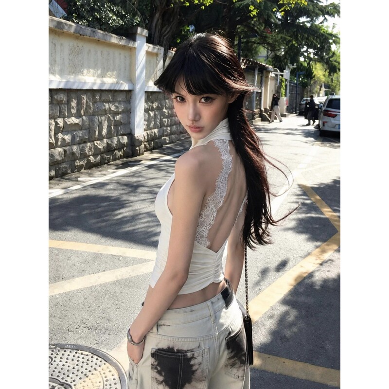 Sexy White Lace Patchwork Halter Neck Camisole for Women, Summer Design, Slim Fit, Pure Desire Hot Girl Backless Top