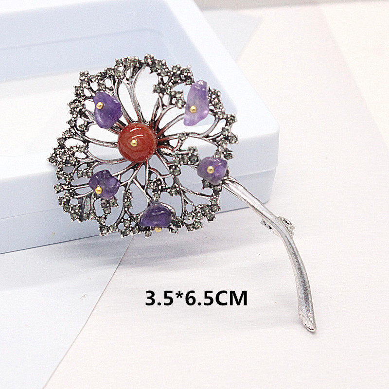 Men and Women of vintage manau dandelion shaped coat chest blossom with violet crystal agarau antique breast needle