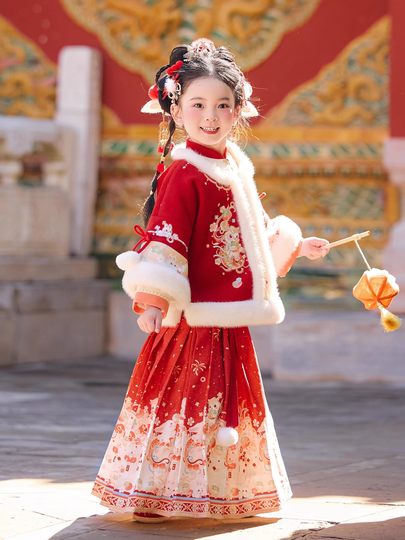 女童明制红色古风汉服2026新款秋冬厚款儿童喜庆中国风拜年服套装