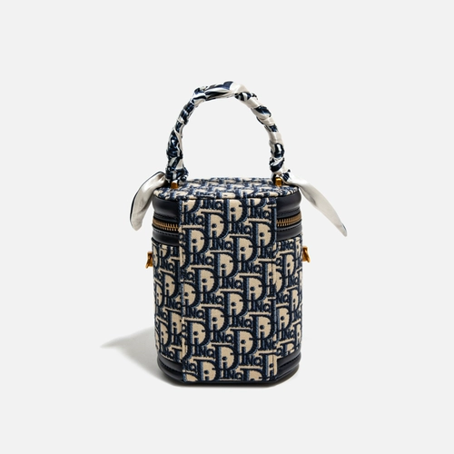 Небольшая сумка, сумка через плечо, небольшая дизайнерская сумка на одно плечо, с вышивкой