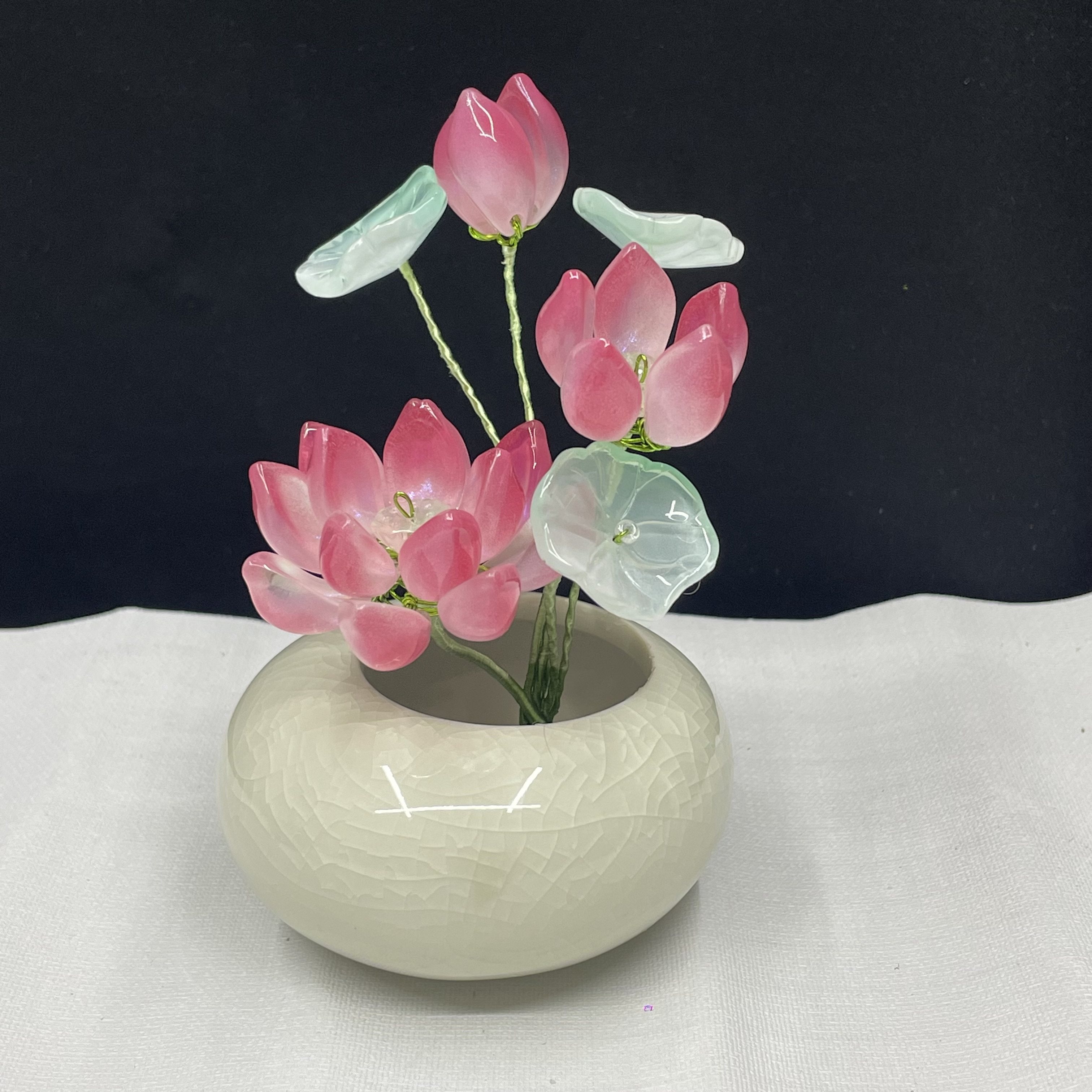 手作りのガラス製蓮の花、造花、観音菩薩像、仏教供物用花飾り、卓上ディスプレイ、茶卓、机