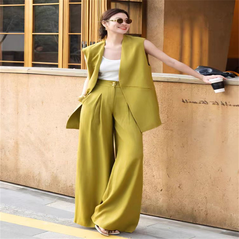 The Store Has Withdrawn the Last Order for the Summer Fashion Set: a Simple and Elegant Mustard Yellow Suit with a Vest and Wide-Leg Pants Two-Piece Set