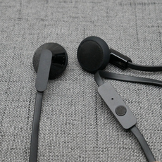 Обычная проводная гарнитура htc原装正品手机耳机 平头3.5mm有线耳塞 带麦通话面条线防缠绕