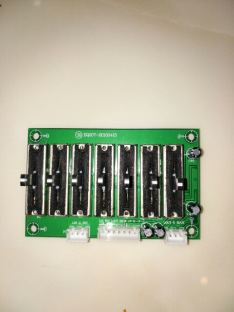 Double DC power 7 - channel adjustable frequency 7 - segment stereo two - channel EQ graph equilibrium plate tone pre - level board