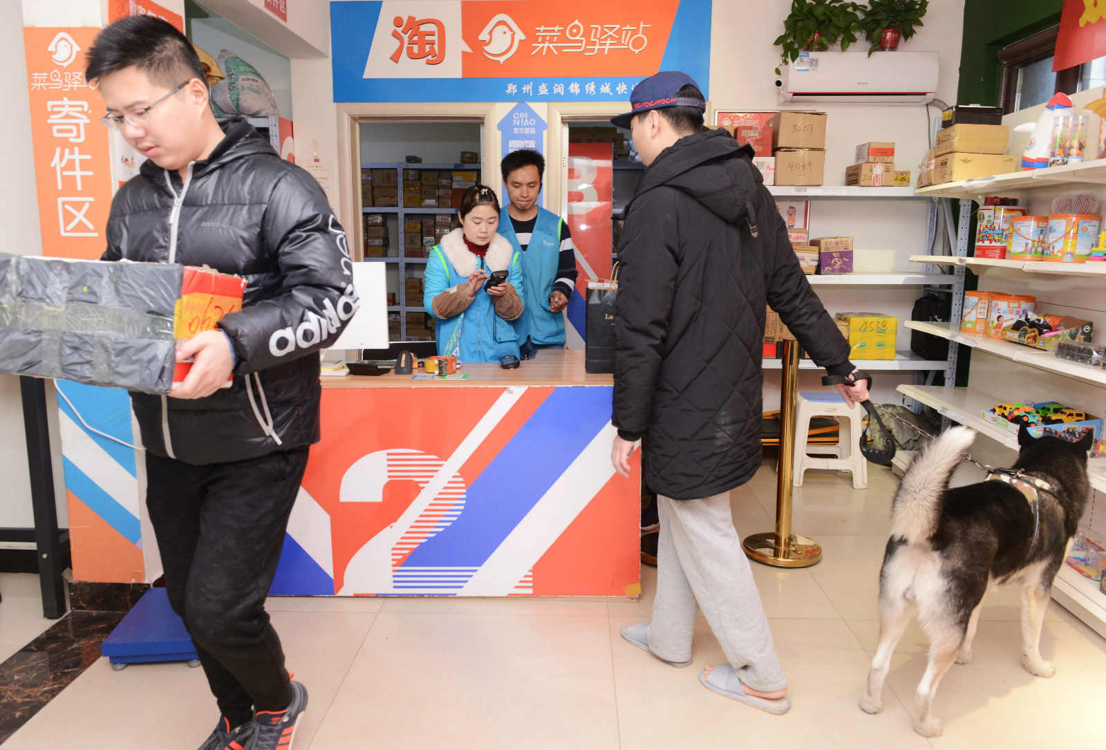 医生辞职开菜鸟驿站,包裹们都染上强迫症