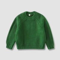 Зеленый трикотажный свитер, увеличенная толщина