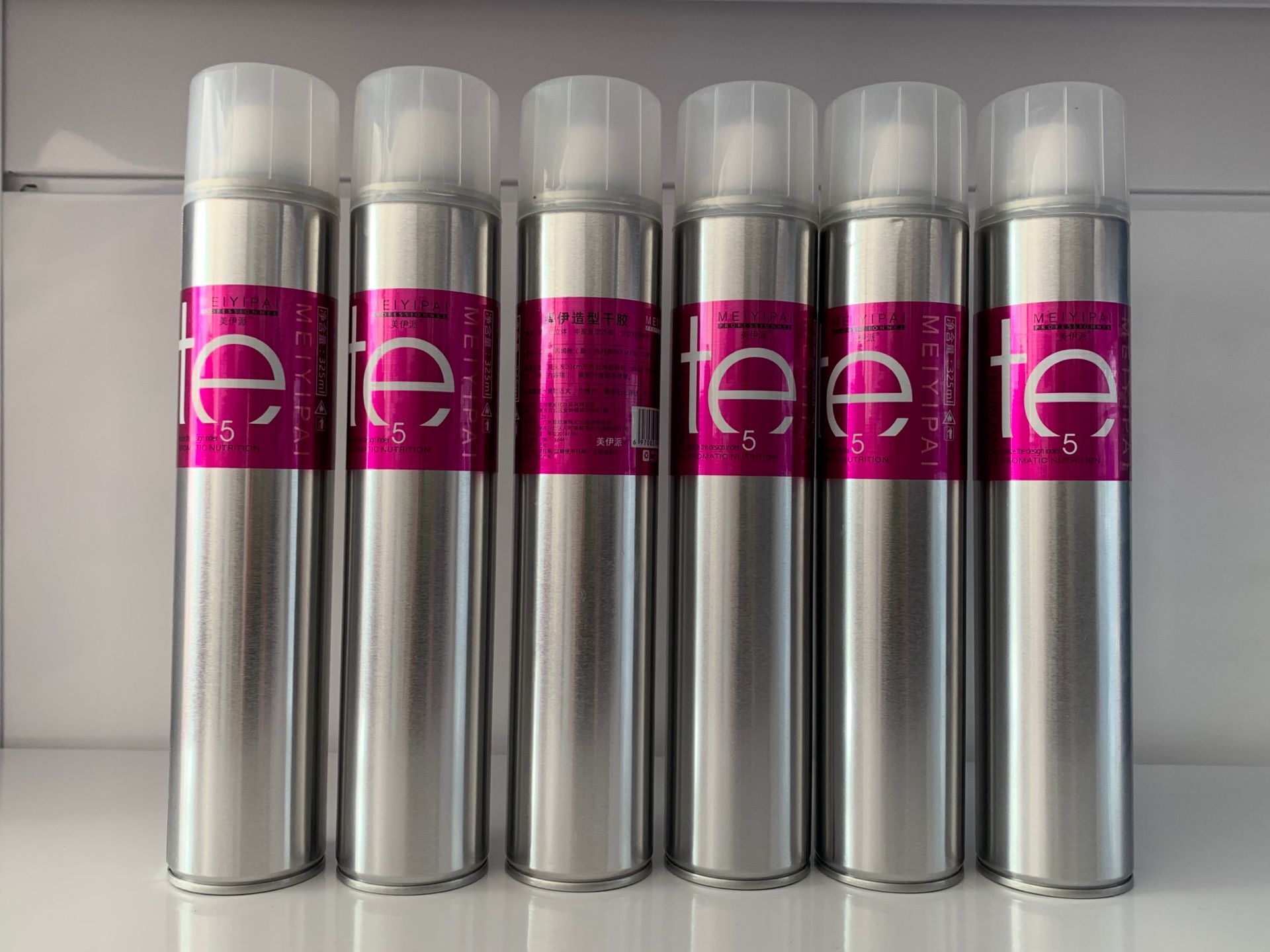 Hard-faced dry rubber fluffy, durable stereotyped ayii hair style Tiy hair style