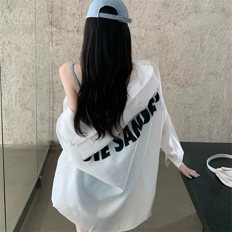 Pure Desire Style Hot Girl Sun Protection Shirt for Women, Summer Loose Mid-Length Letter Print Design Niche Thin Shirt for Women