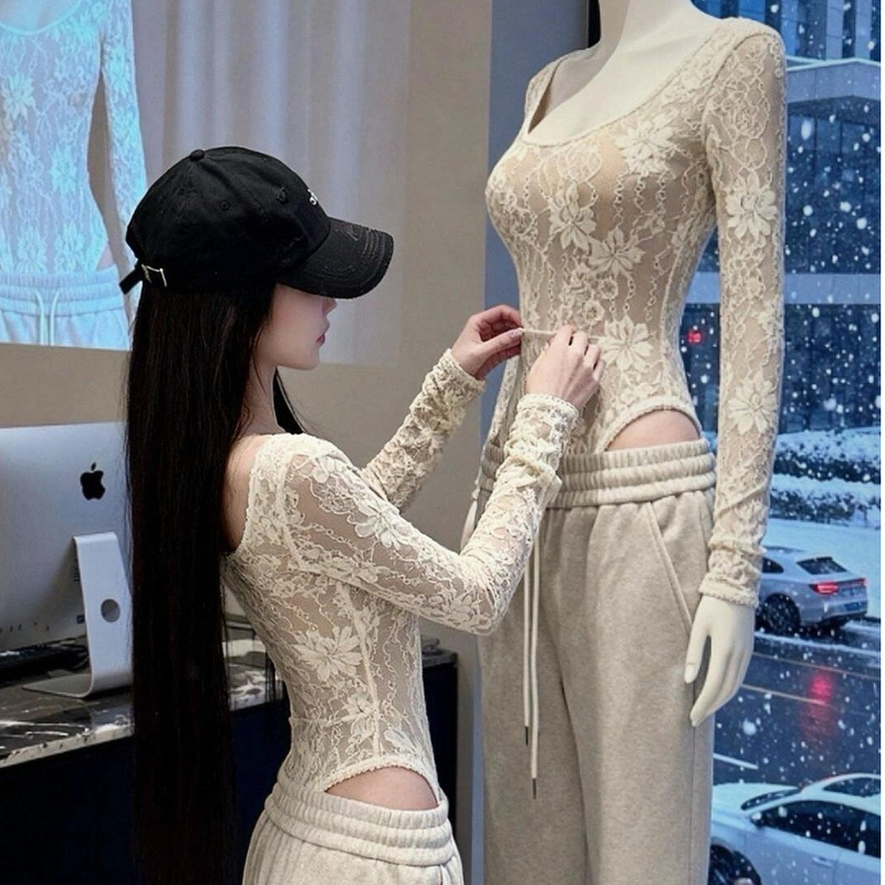 Pure Desire White Lace Bodysuit Base Shirt for Women, Autumn and Winter, Tight-Fitting Inner Wear with a High-End Feel and Elegant Long-Sleeve Top