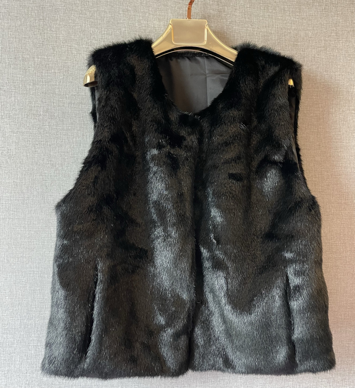 New Style Mink Velvet Vest, Young Style, Age-Reducing Imitation Mink Fur Hooded Fur Vest, Men's and Women's Style