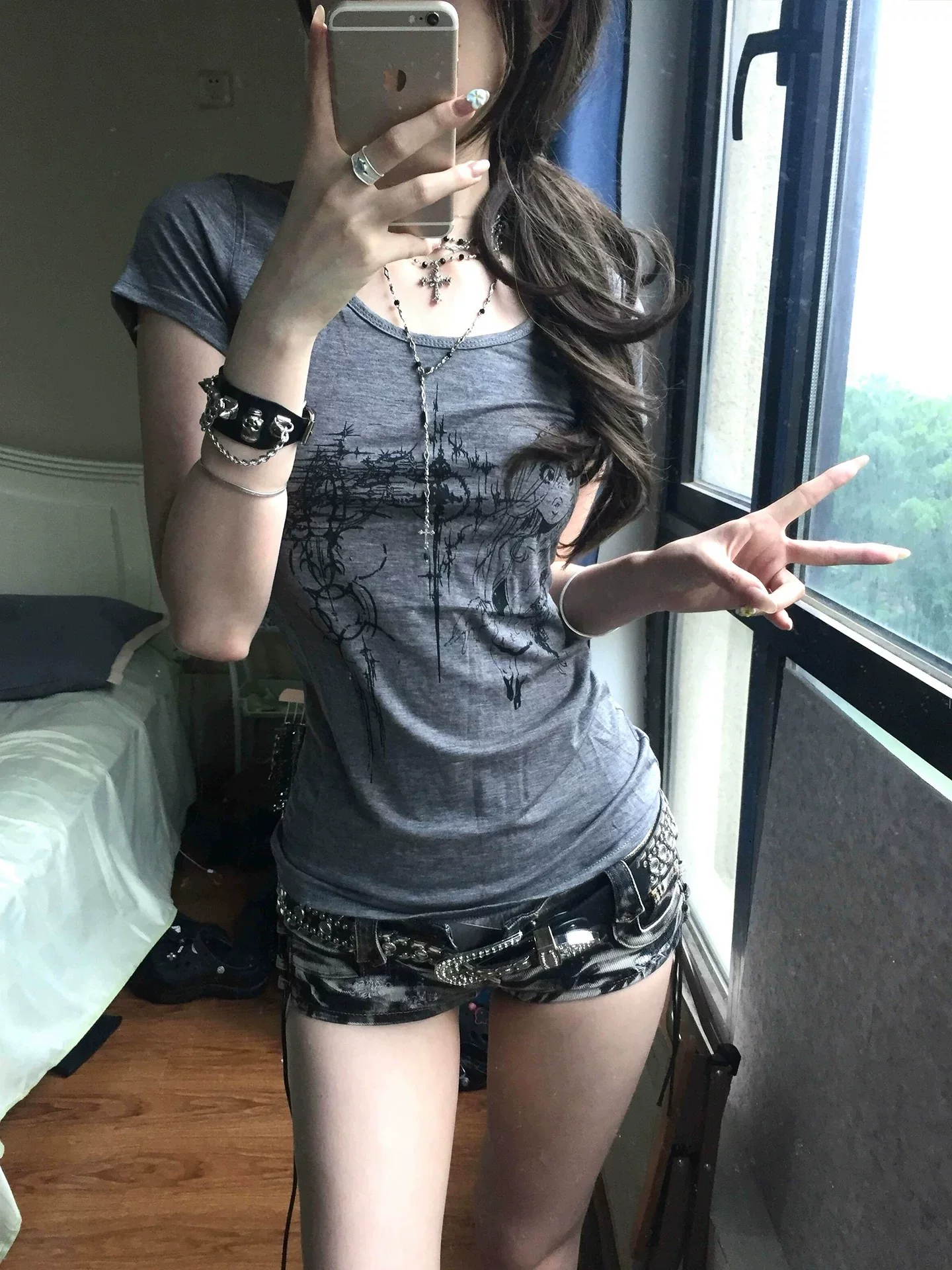 Футболка женская American style, короткий рукав, приталенная, серая (S–XL)