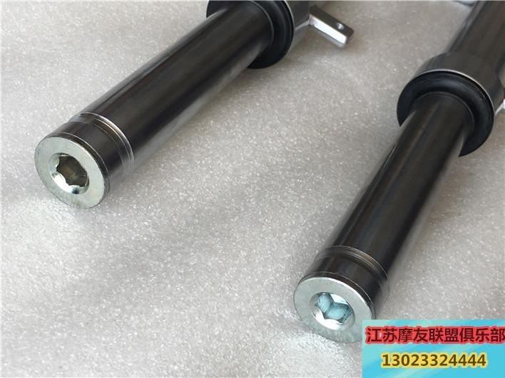 Giảm xóc trước nhỏ đẹp trai Phanh đĩa Zuma giảm xóc trước thế hệ thứ hai 125 150 không có chiến tranh - Xe máy Bumpers 	giảm xóc trước xe máy