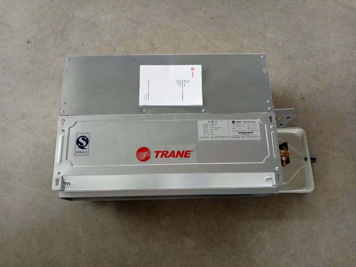 It is recommended that Trane HFCF series central air conditioning horizontal dark fan coil low noise, high efficiency, energy saving and environmental protection