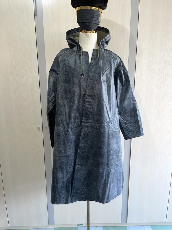 Brand New 65-Style Raincoat, Model 81 Number 3, Suitable for Height 165~170 # 511 Brand New 65-Style Raincoat, Model 81 Number 3, Suitable for Height 165~170 # 511