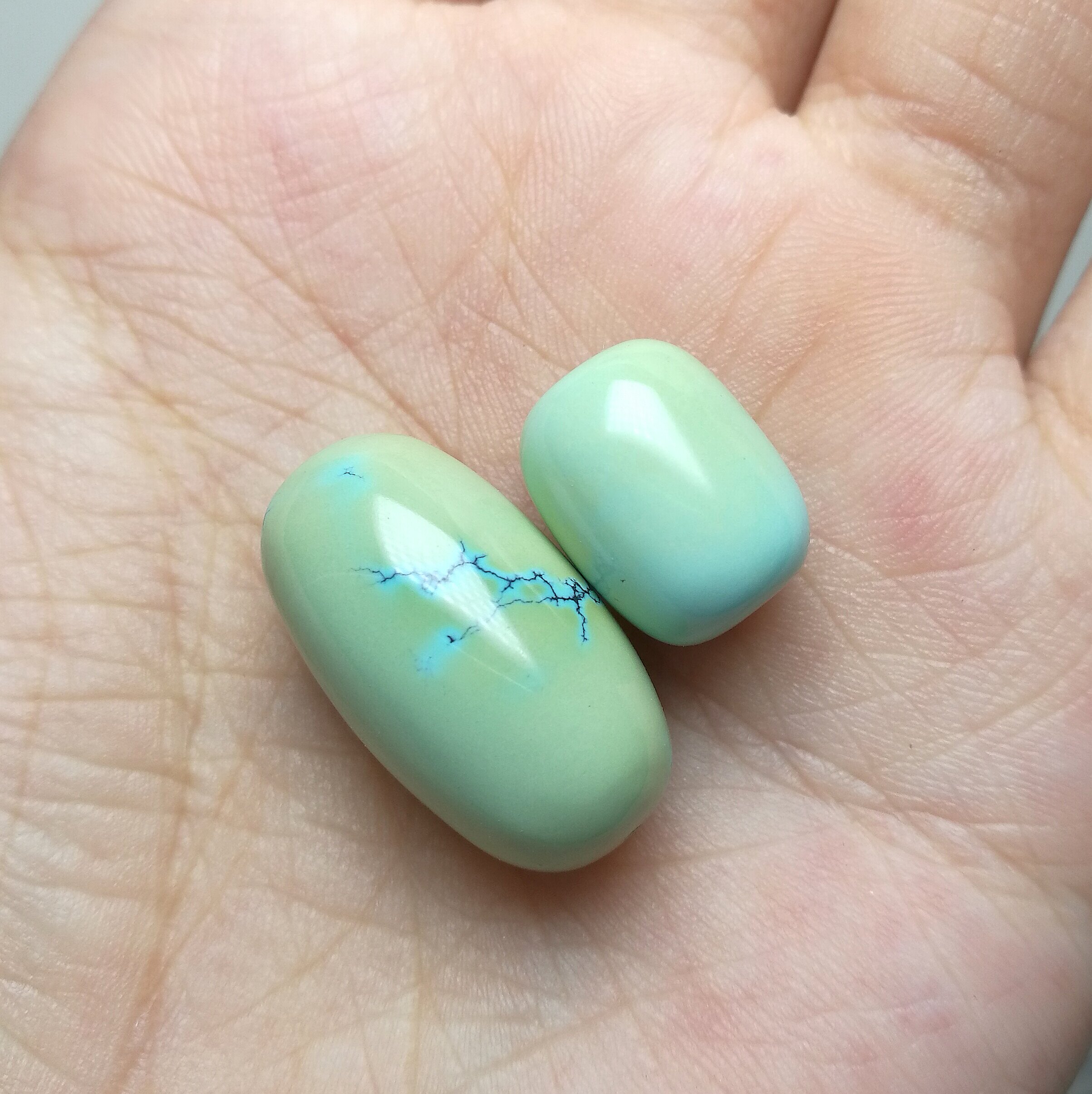 Green pine stone direct interplay between Beindigo Takayama raw mine green pine stone and support customized