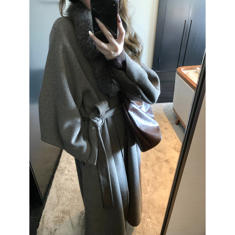 Xxiiuu Gray Mist Winter New Style Fox Fur Mid-Length Lantern Sleeve Woolen Coat Women's Woolen Jacket Xxiiuu Gray Mist Winter New Style Fox Fur Mid-Length Lantern Sleeve Woolen Coat Women's Woolen Jacket