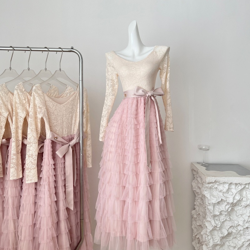 Pink Apricot Dancing~ Retro French Lace Fluffy Cake Skirt Dress with Fleece Lining Pink Apricot Dancing~ Retro French Lace Fluffy Cake Skirt Dress with Fleece Lining